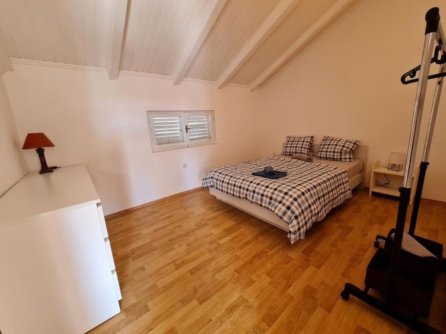 Prostorny Domov V Nejkrasnejsi Casti Chorvatska Apartment Vodice Exterior photo